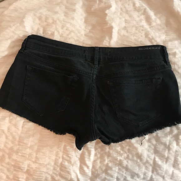 Black shorts - Picture 2 of 2